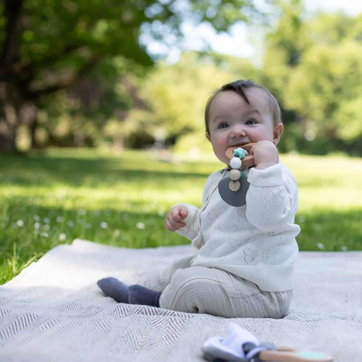 Eichhorn Baby Pure Teething Ring Wooden Beads Textured - Image 3