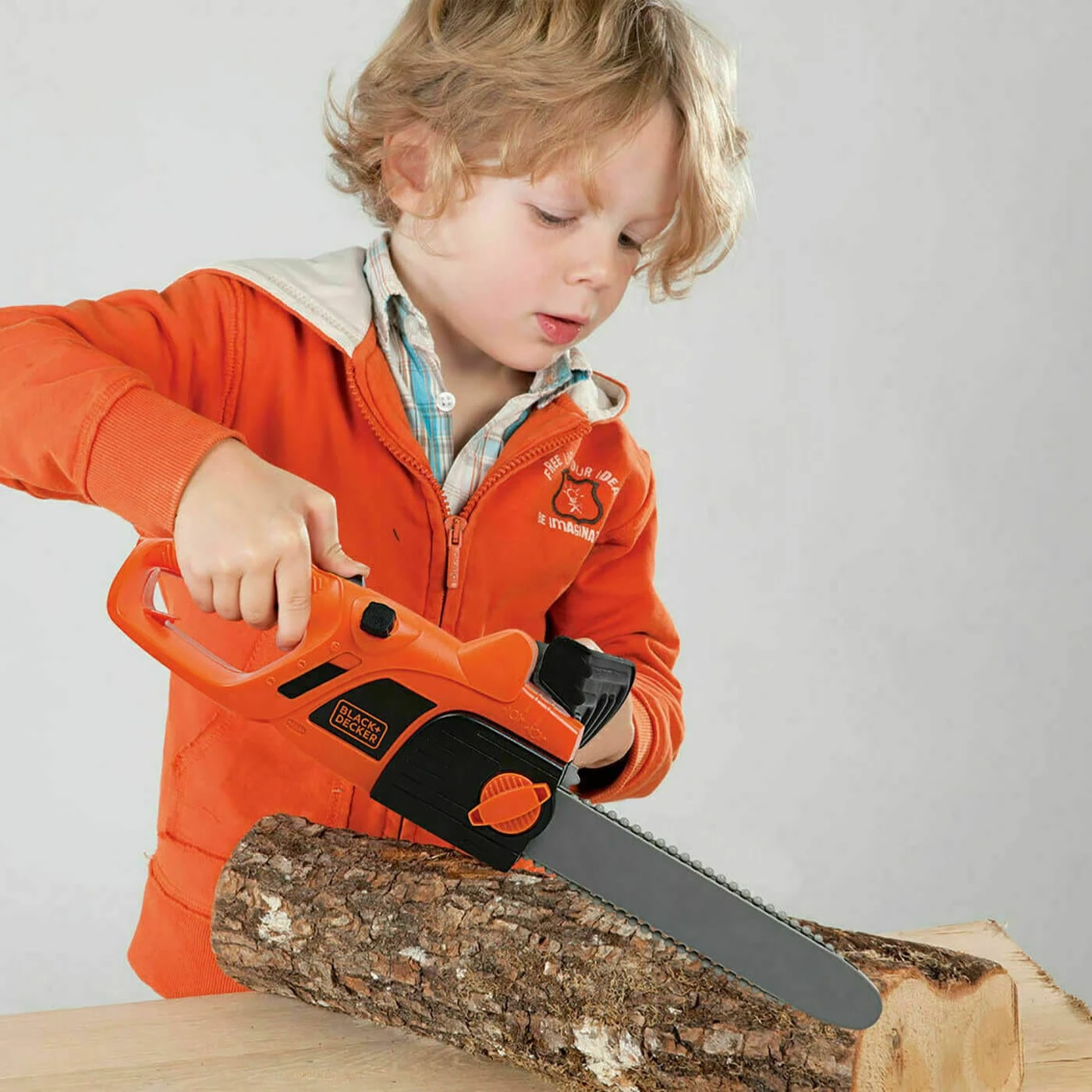 Smoby Black & Decker Electronic Chainsaw Realistic Sounds Action - Image 2